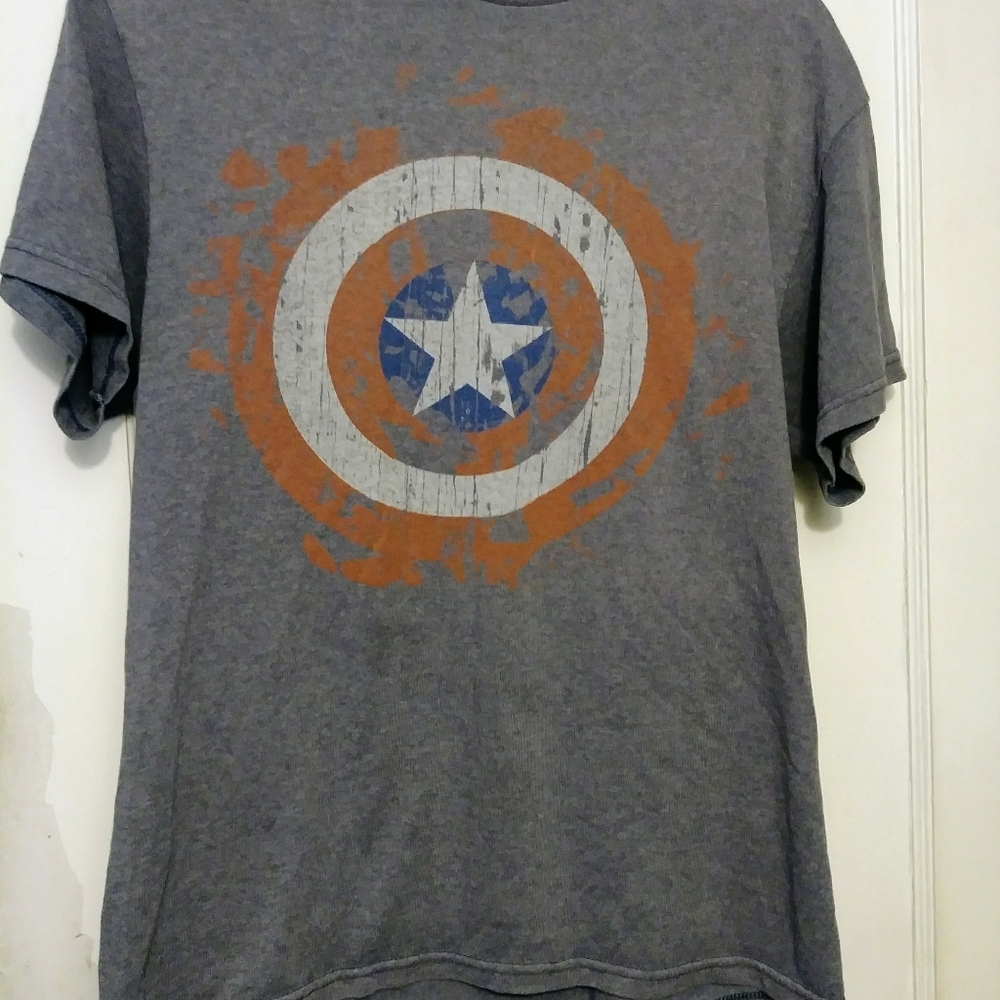Marvel Distressed Captain America Tee